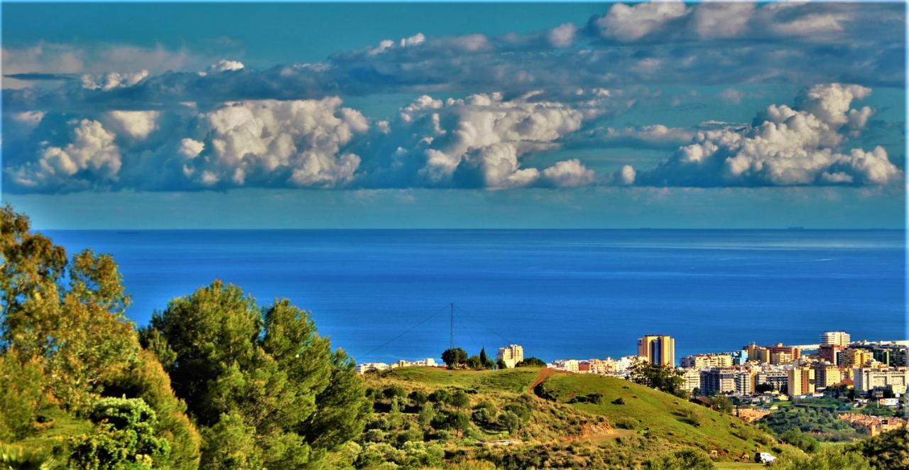 Holiday Villa In 10 Min From Fuengirola Beach With Sea Views Pool Bbq Parking Wifi Aircon Big Garden ミハス エクステリア 写真