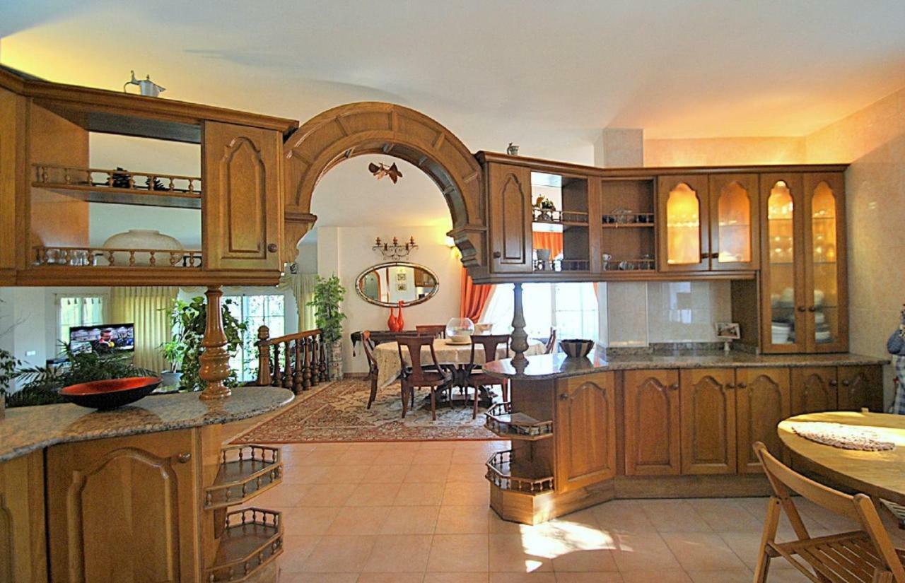 Holiday Villa In 10 Min From Fuengirola Beach With Sea Views Pool Bbq Parking Wifi Aircon Big Garden ミハス エクステリア 写真