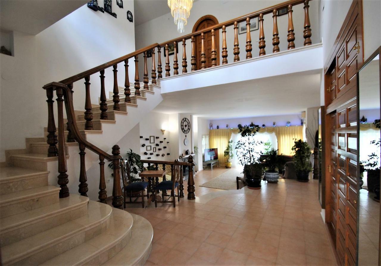 Holiday Villa In 10 Min From Fuengirola Beach With Sea Views Pool Bbq Parking Wifi Aircon Big Garden ミハス エクステリア 写真